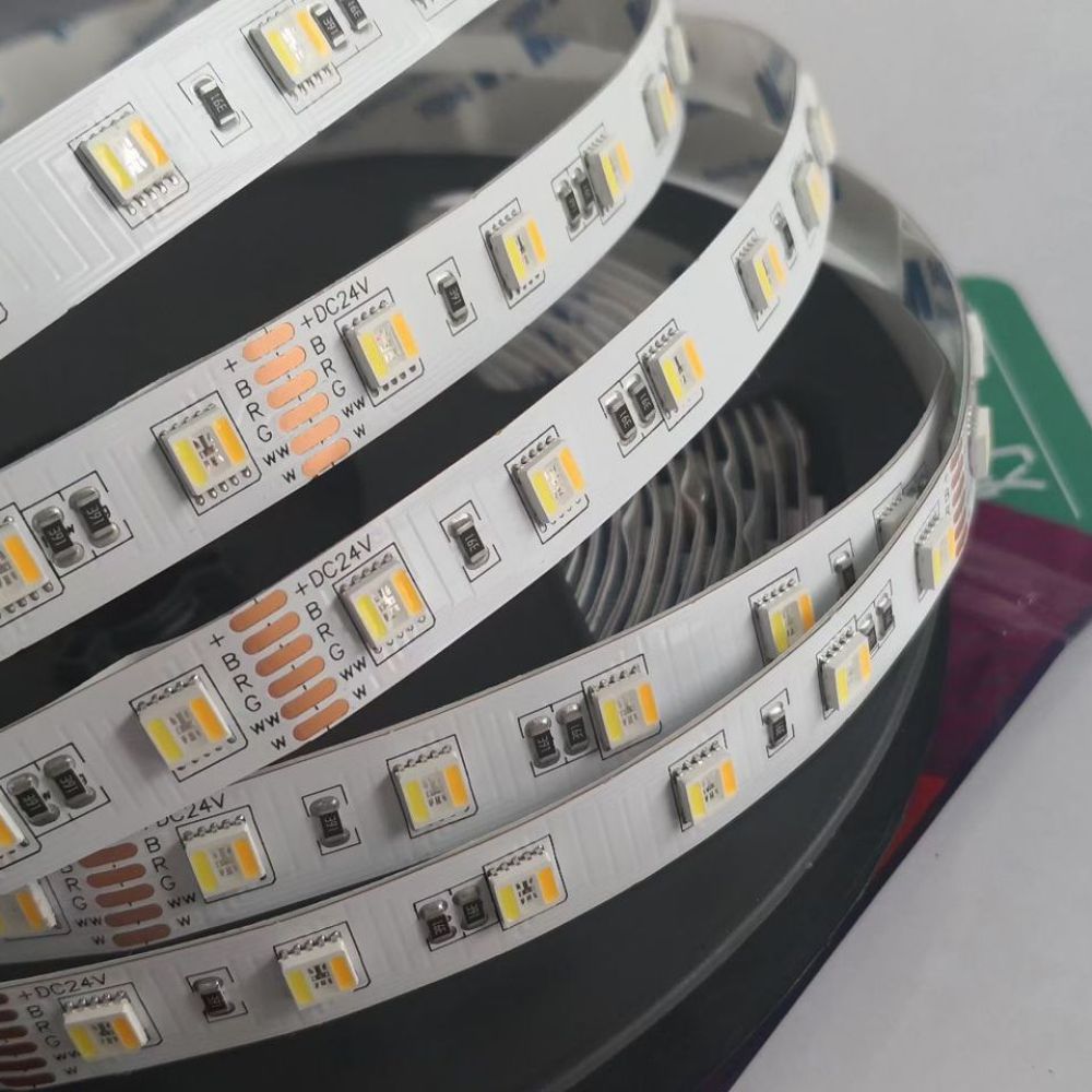 스마트 RGBCW 5in1 LED 스트립 조명 24V  - Interior Design Output 리뷰 및 가격